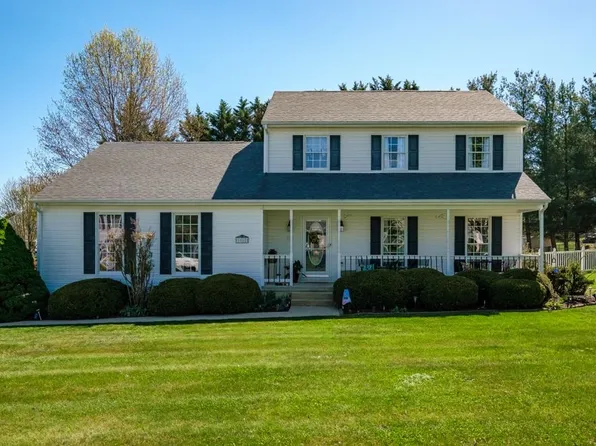 112 Arrowhead Ln, Stuarts Draft, VA 24477