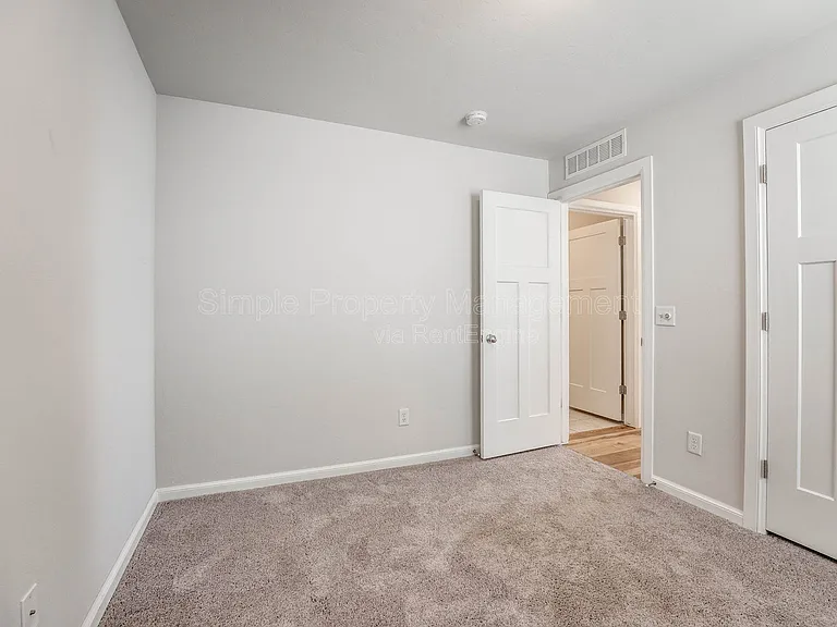 608 Blue Fish Ct — Photo 29