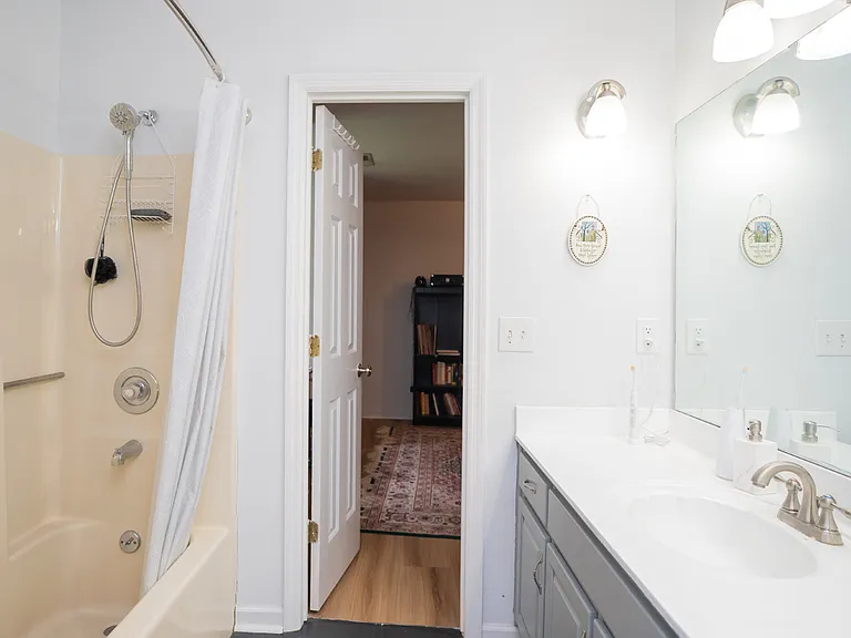 6703 Jordan Run — Photo 19