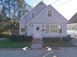112 Fillmore St, Pawtucket, RI 02860