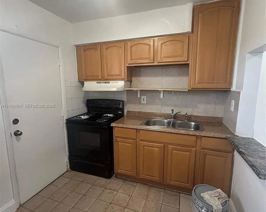 2441 NW 13th St #81