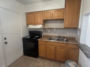 2441 NW 13th St APT 81, Miami, FL 33125