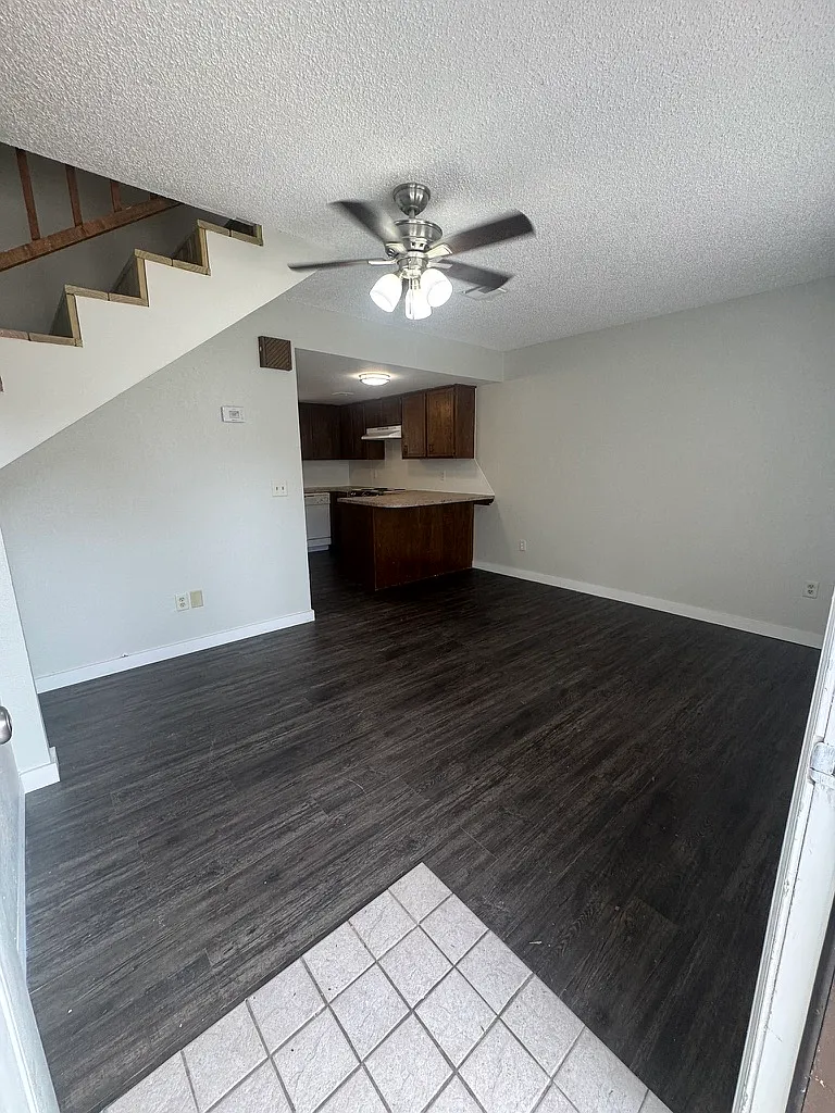 Pleasant Valley Apartments - 12 — Photo 2