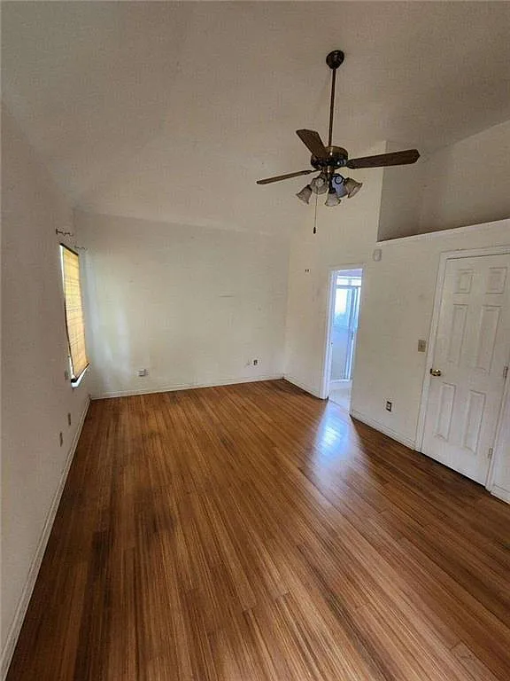 4 bed, 2.5 bath, 1850 sqft, $2,600 — Photo 4