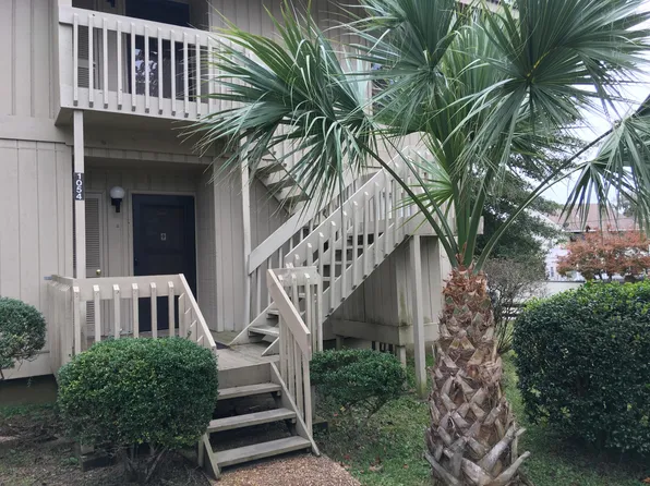 1054 Seacliff Dr N, Daphne, AL 36526