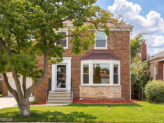 2nd image of 7432 N Odell Ave
