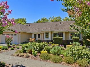 4795 Hillsboro Cir, Santa Rosa, CA 95405