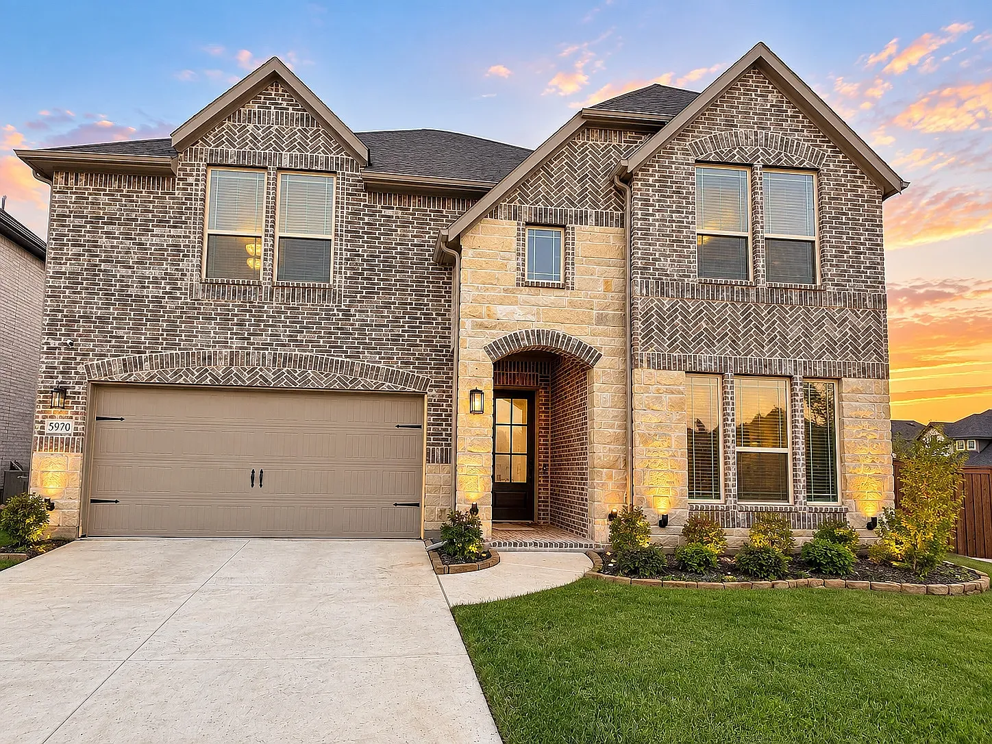 5 bed, 3557 sqft, $3,200 — Photo 1