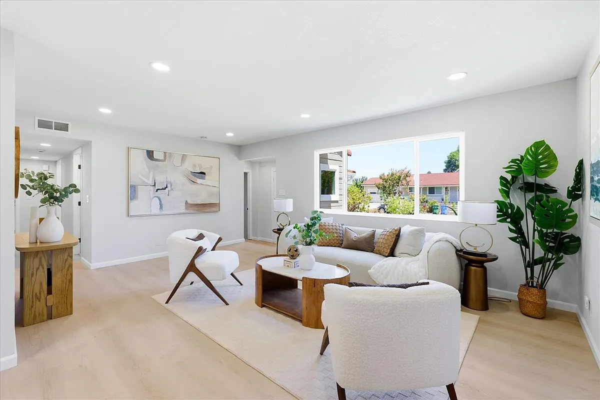 3 bed, 1134 sqft, $4,000 — Photo 3