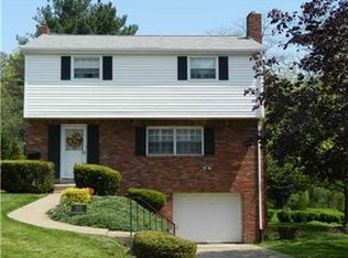 1025 Dale Dr, Pittsburgh, PA