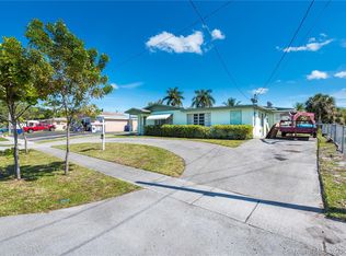 4200 SW 30th St, West Park, FL 33023