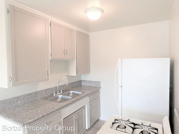 4th image of 4131 Pixie Ave APT 9