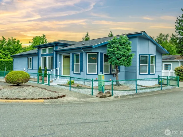 15400 SE 155th Place #1, Renton, WA 98058