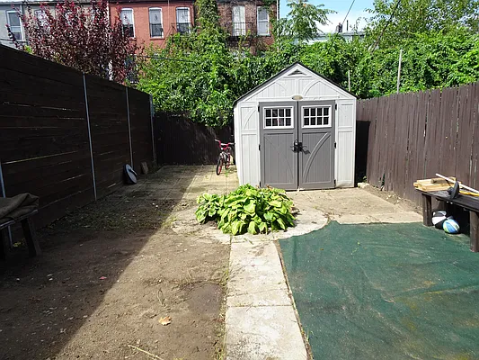 Sold by Remax Real Estate Professionals | media 7