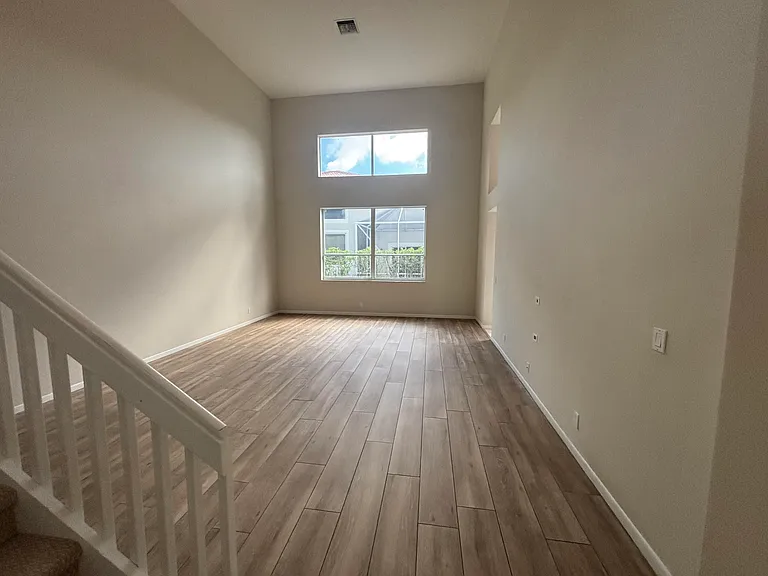 23426 Alzira Cir — Photo 5
