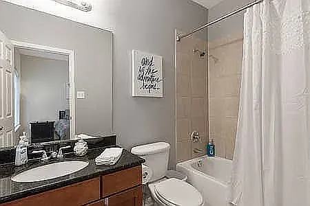 4413 Koehler St #D — Photo 3