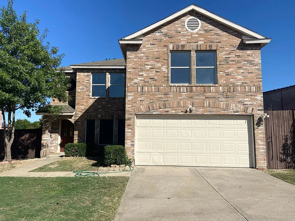 1220 Crabtree Ct