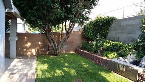 4th image of 6614 Azuelo Ave NW