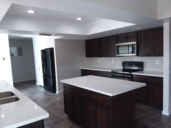 5th image of 13147 W Castlebar Dr
