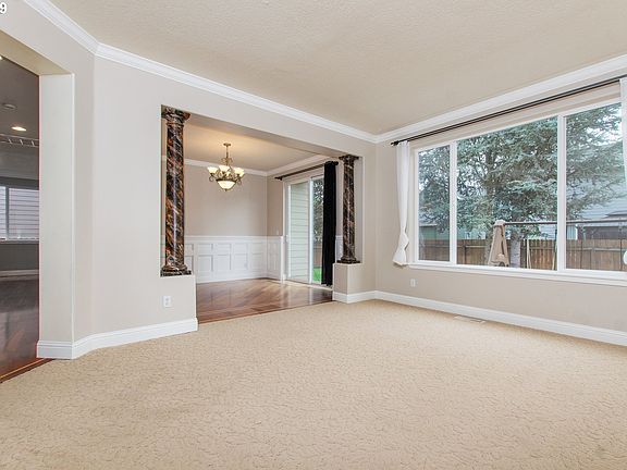 4th image of 2811 NE 184th Ave