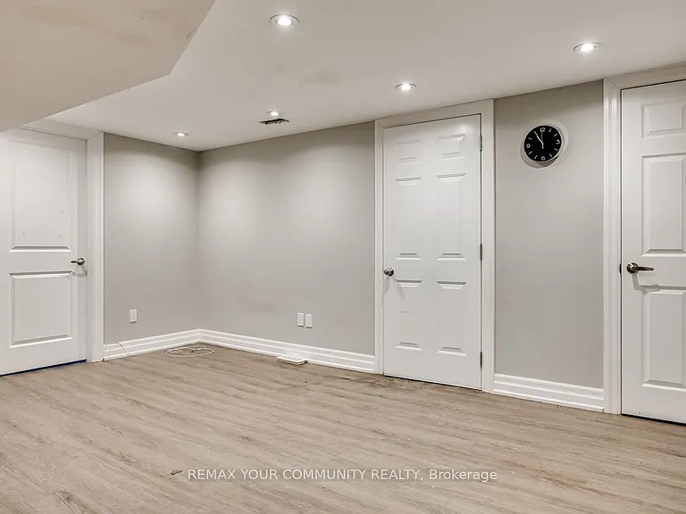 240 Markham Rd #LOWER LEVEL — Photo 2