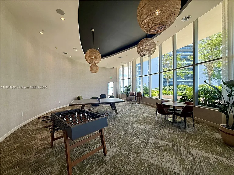 700 NE 24th St #5105 — Photo 29