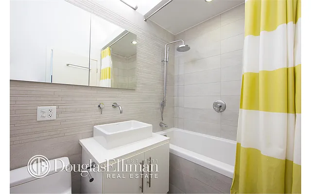 Rented by Douglas Elliman | media 33