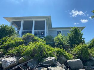 9 Brackett Ln, Portsmouth, NH 03801