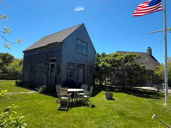 1 Arlington St, Nantucket, MA 02554