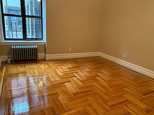 3rd image of 3820 Waldo Ave APT L4