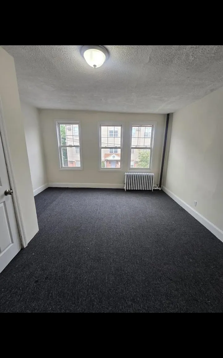 2 bed, $1,950 — Photo 2