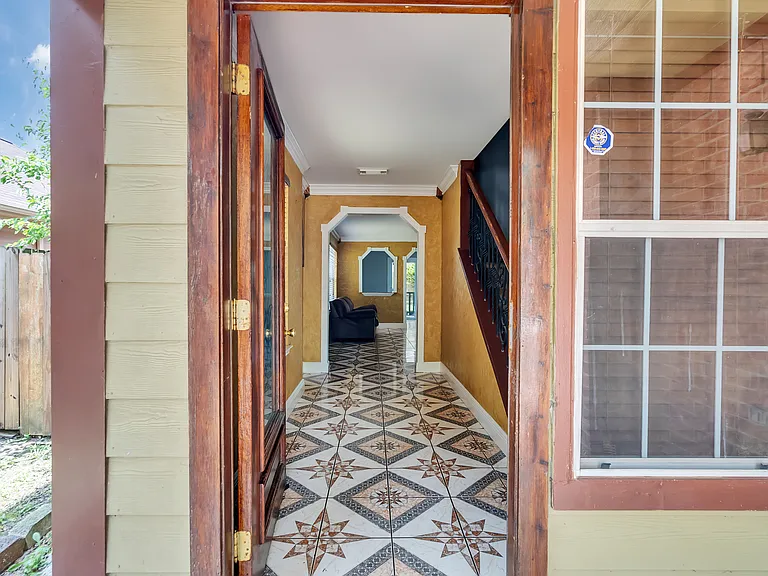 11319 Lindenloch Ln — Photo 23