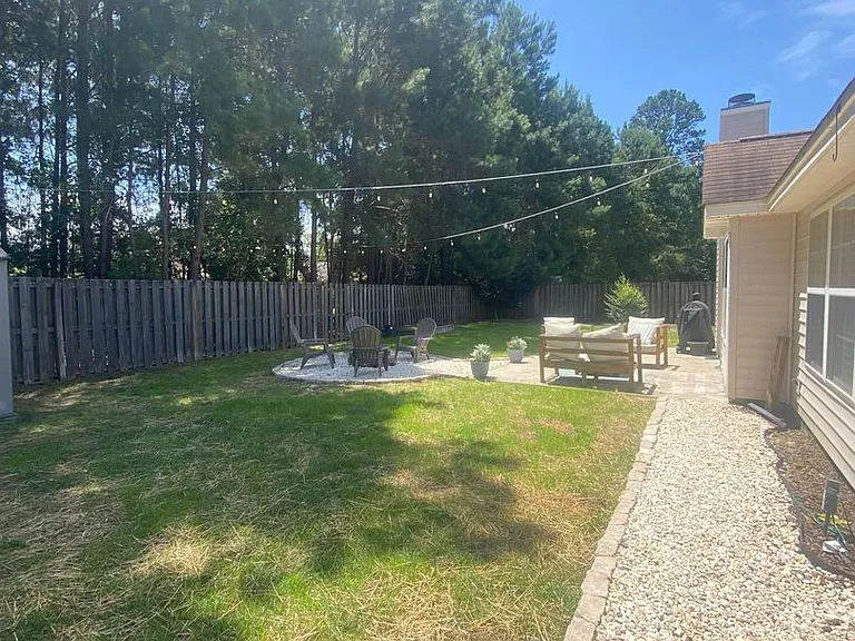127 Chinese Fir Ct — Photo 18
