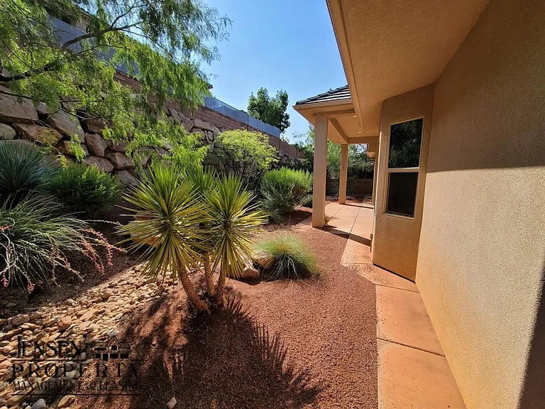 2078 N Gunsight Dr — Photo 54