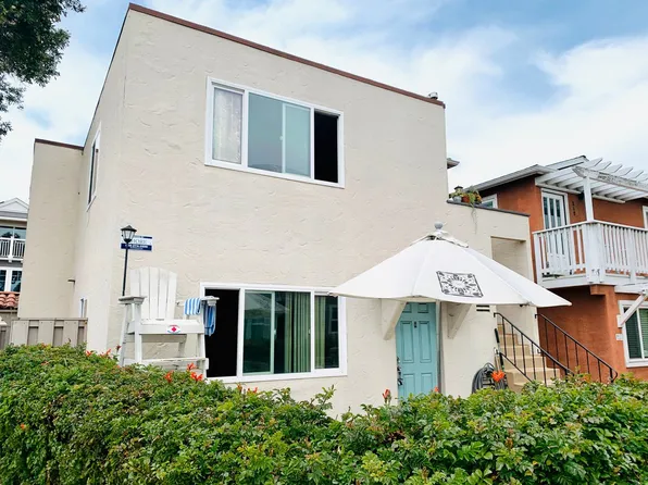 Live in Mission Beach Right by the Water! 2BD/1BA Top Floor Apartment w/ Parking! Only $2,895/mo, 804 Jamaica Ct, San Diego, CA 92109