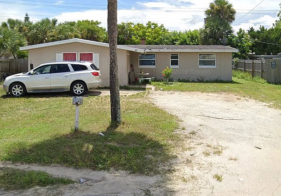 1st image of 856 Derbyshire Rd