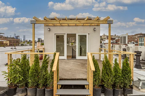 Rented by Compass | media 19