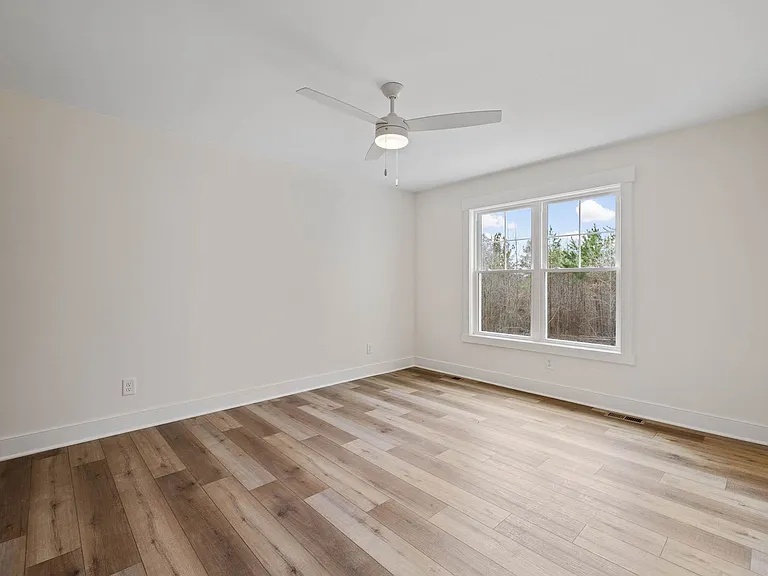20015 James River Dr — Photo 16