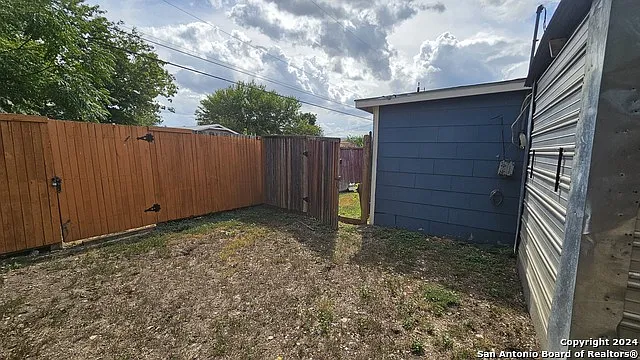 1726 Basse Rd — Photo 21