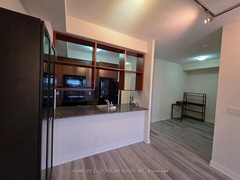151 Village Green Sq #2209 — Photo 10