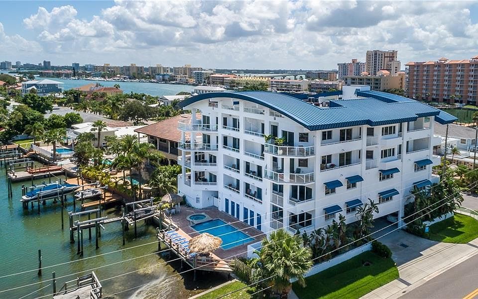 1st image of 100 Bayside Dr APT 103