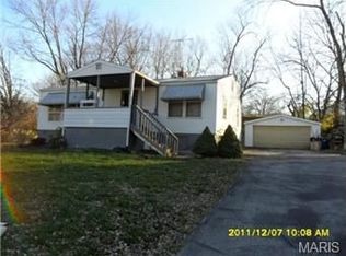 3010 Ridgeway Ave, Saint Louis, MO 63114