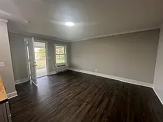 Studio, 400 sqft, $775 — Photo 2