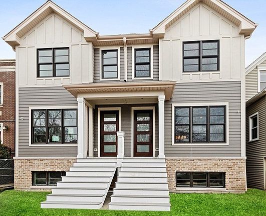 2nd image of 4411 N Damen Ave