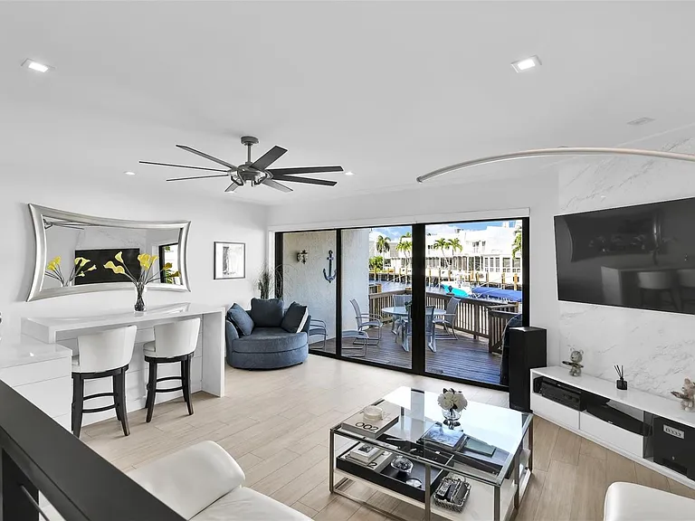 1035 Boca Cove Ln — Photo 21