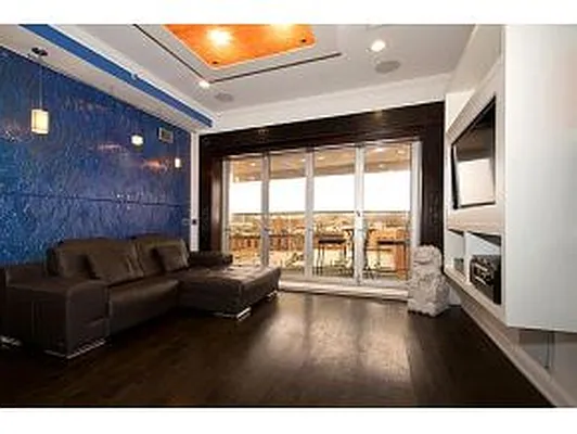 Sold by Coldwell Banker Reliable Real Estate | media 4
