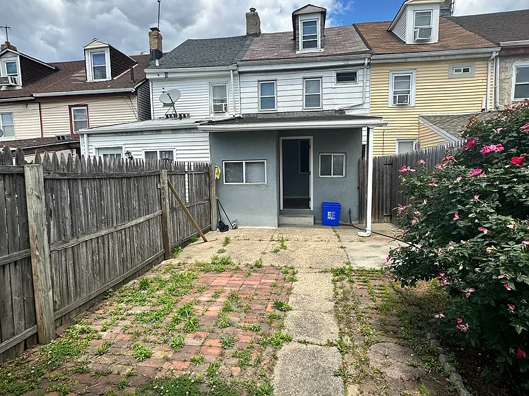 2714 Pratt St — Photo 32