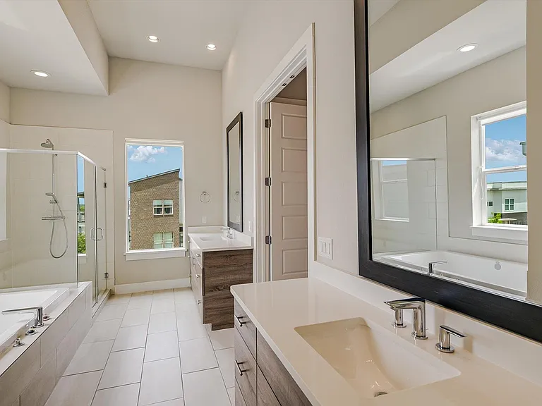 6133 Florencia Ln — Photo 12