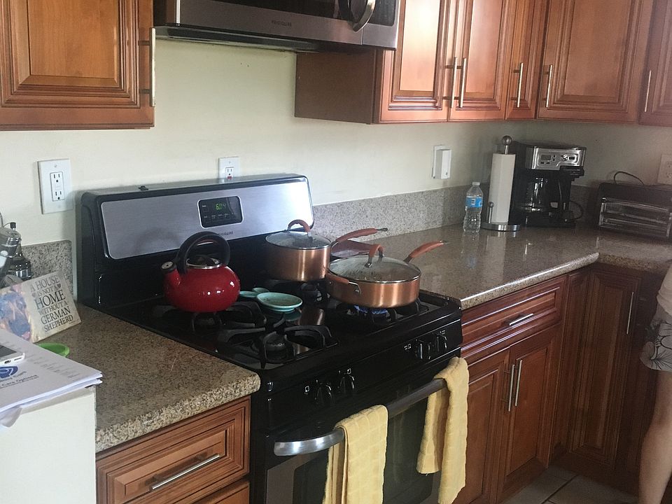 2nd image of 10679 Sherman Pl