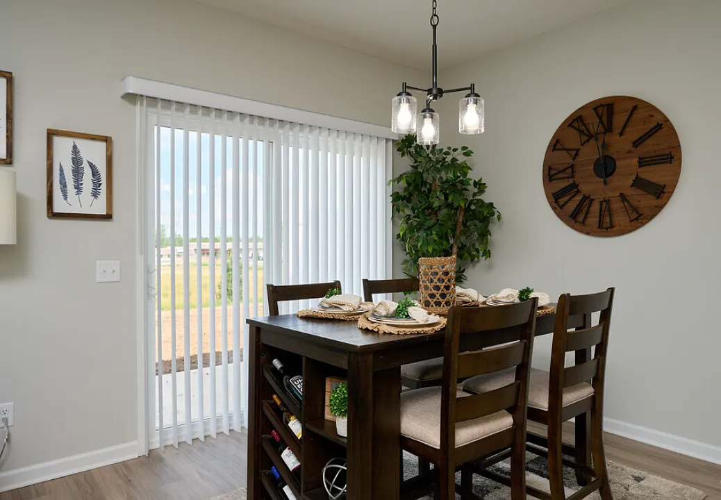 The Townhomes @ Oakridge Glen — Photo 4